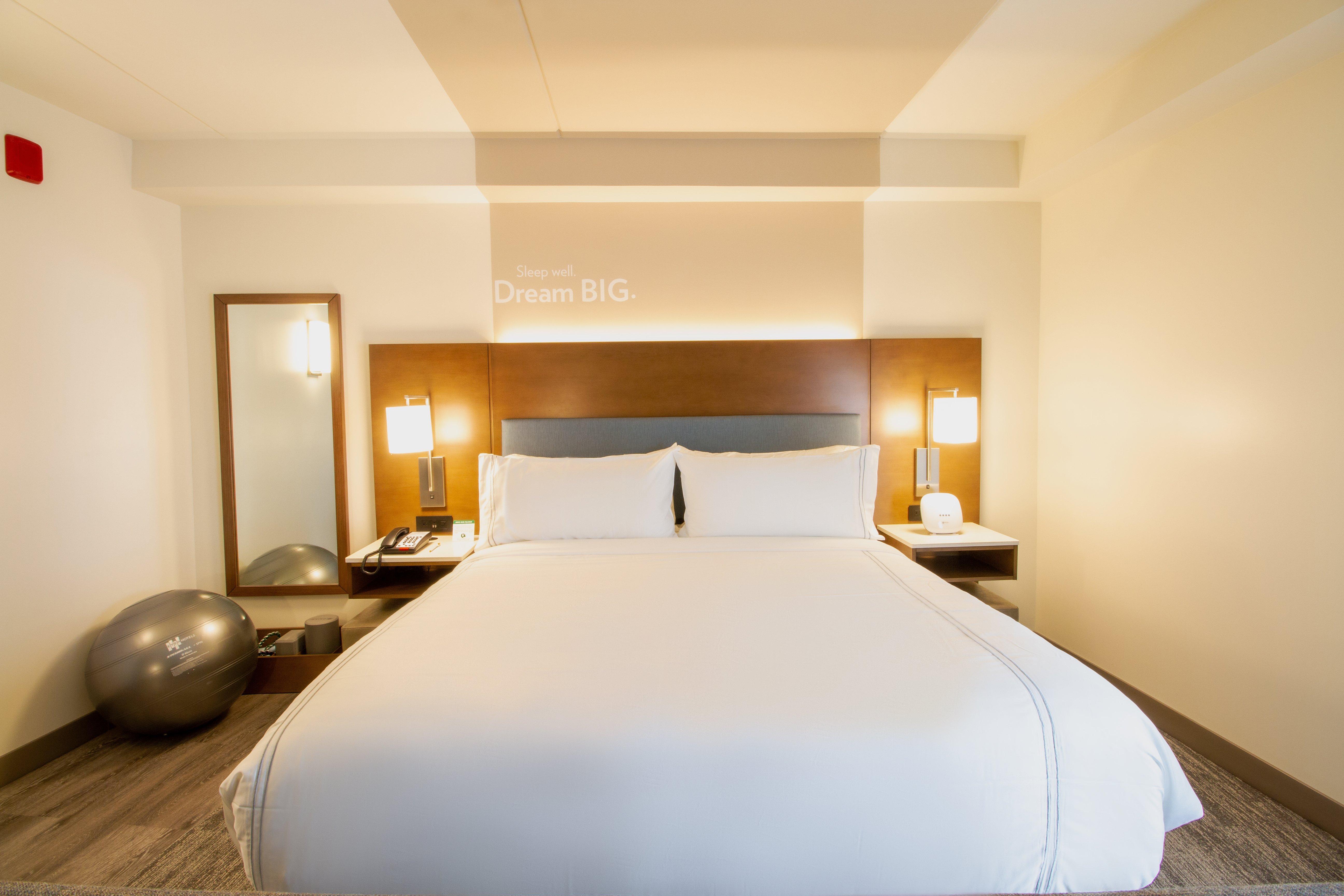 Even Hotel Manchester Airport By Ihg Exterior photo