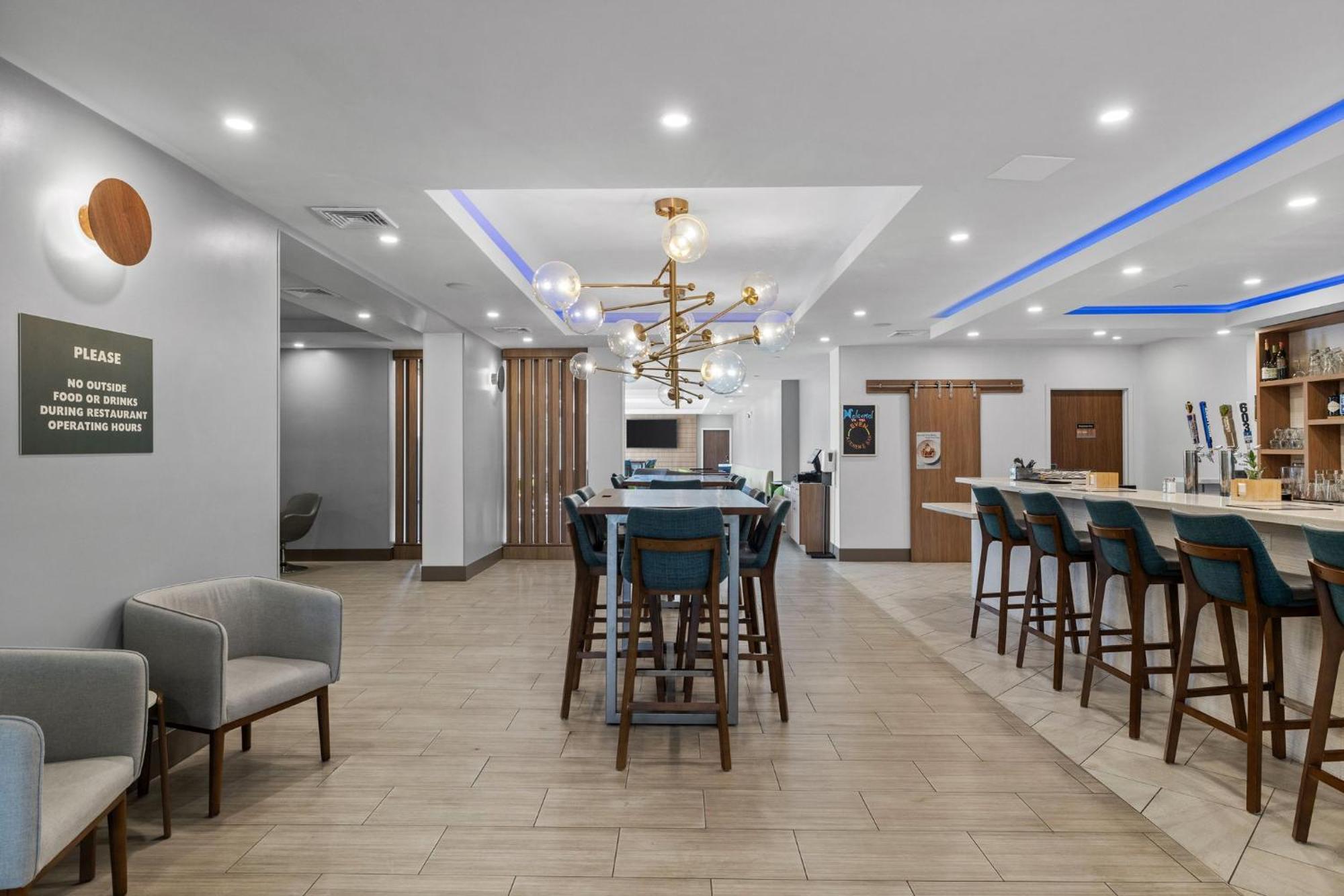 Even Hotel Manchester Airport By Ihg Exterior photo